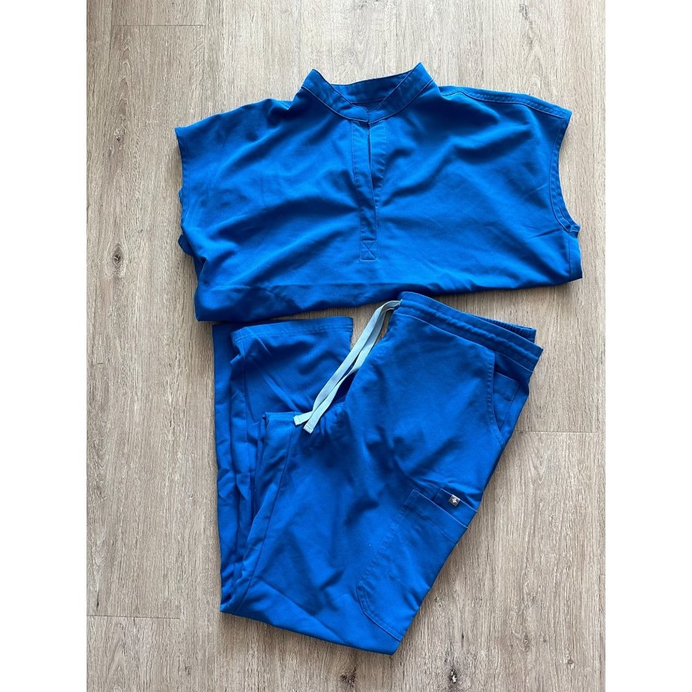 Figs Scrub Set